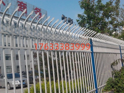 鋅鋼護欄雙彎頭圖片1