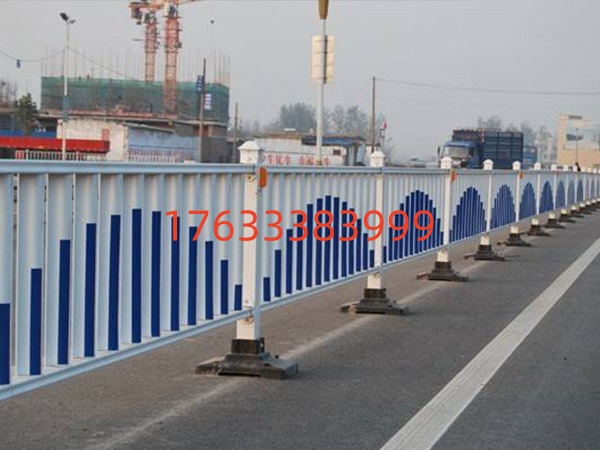 公路護欄